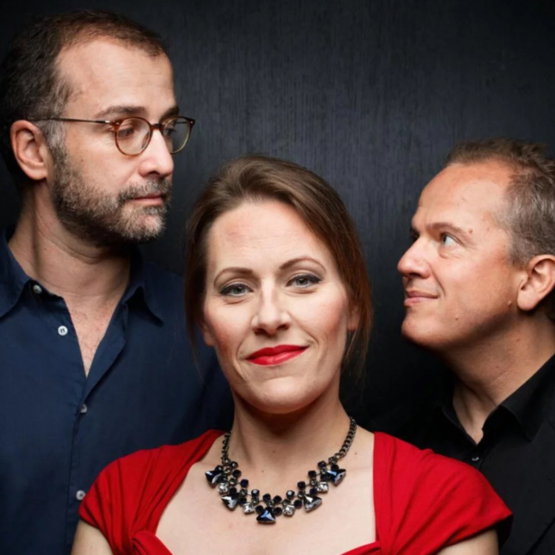 LES NUITS D’UNE DEMOISELLE 