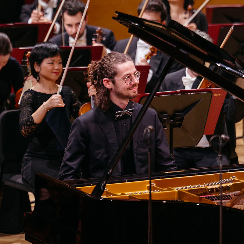  VALÈRE BURNON MOZART